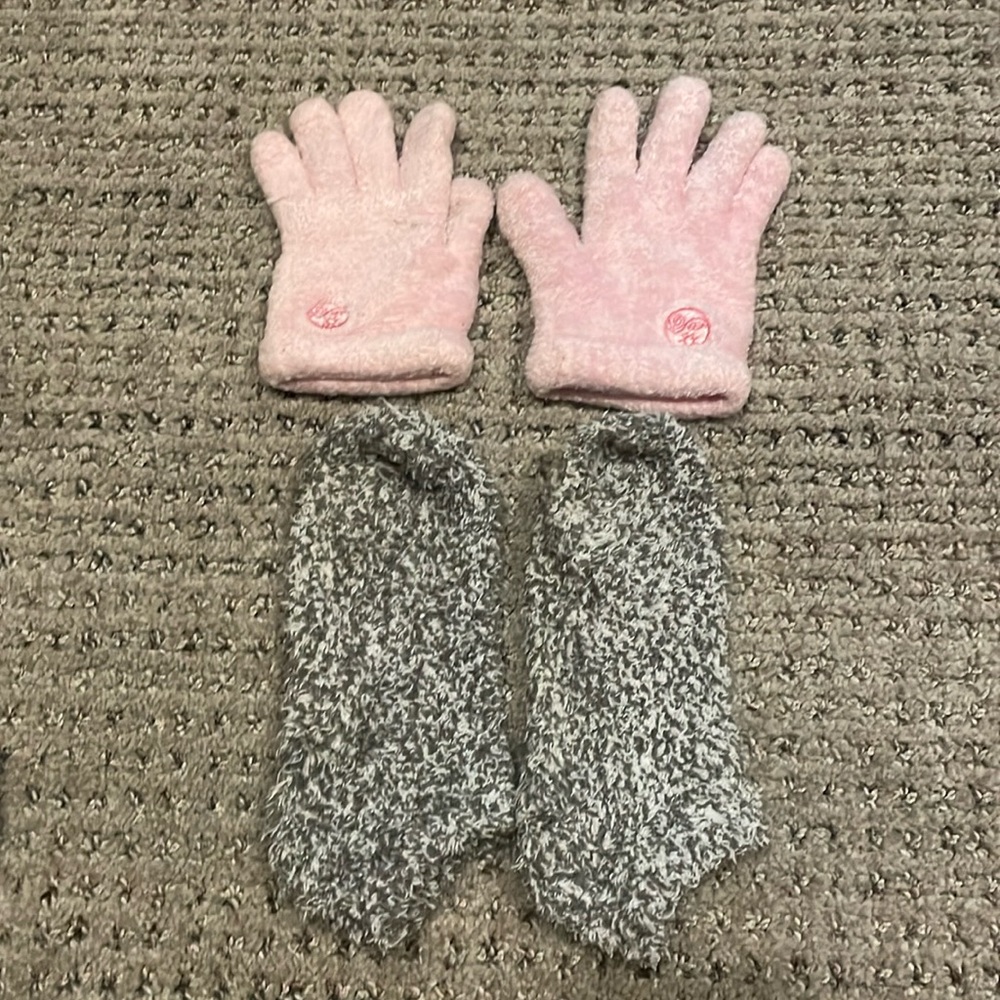 Fuzzy Gloves & Socks Bundle